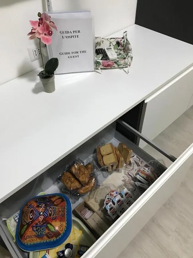 מילאנו Appartamento In Zona Bocconi דירה